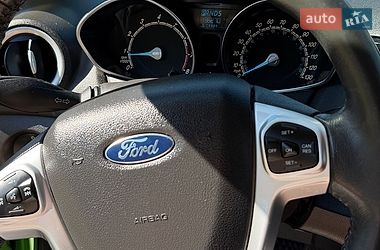 Седан Ford Fiesta 2014 в Чернигове