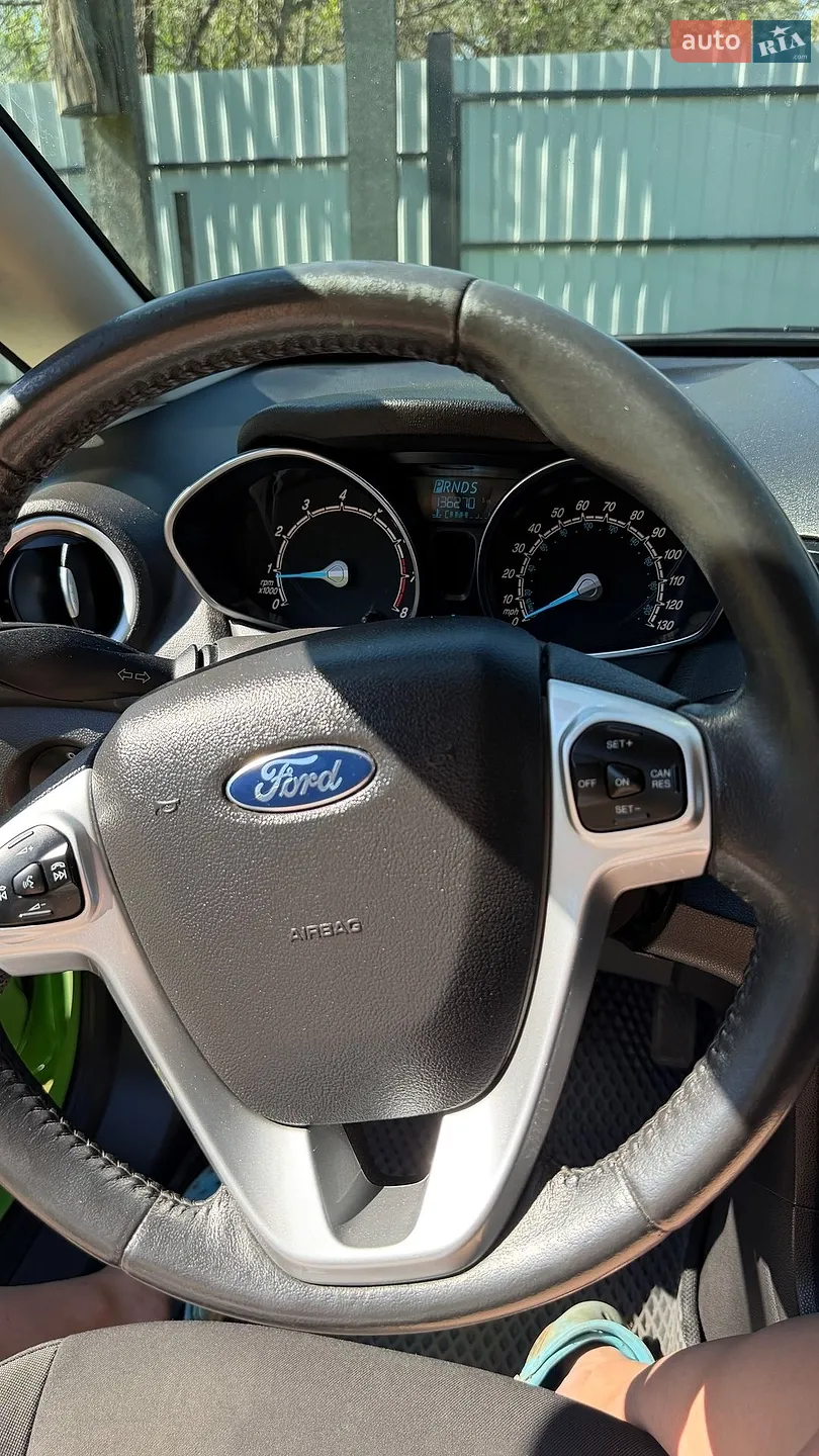 2014 Ford Fiesta - мініатюра 8