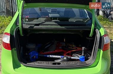 Седан Ford Fiesta 2014 в Чернигове