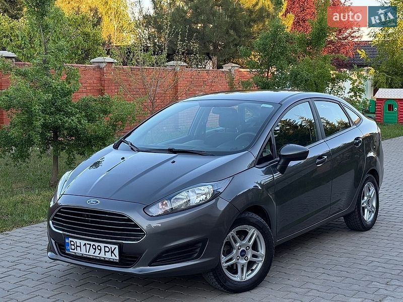 Седан Ford Fiesta 2019 в Одессе