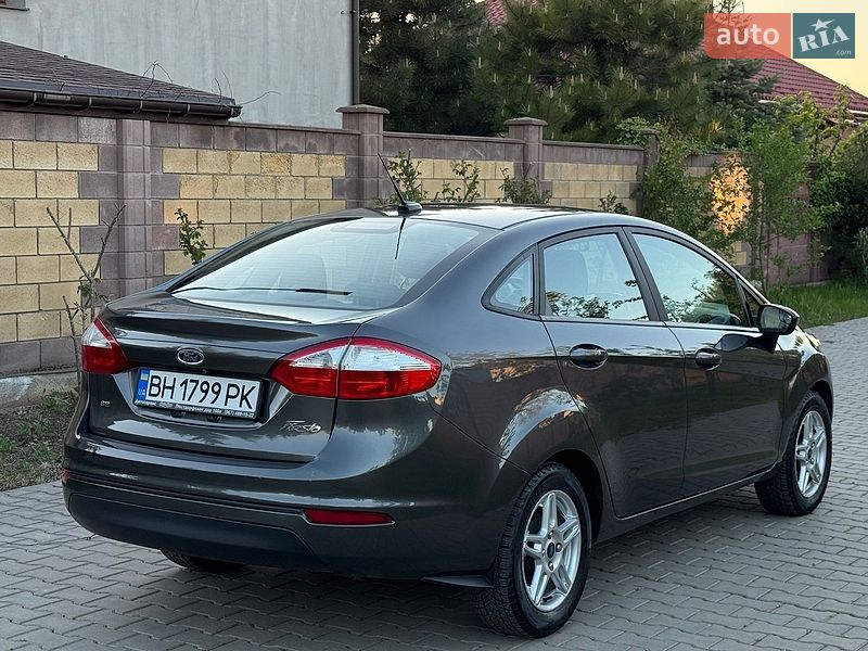 Седан Ford Fiesta 2019 в Одессе