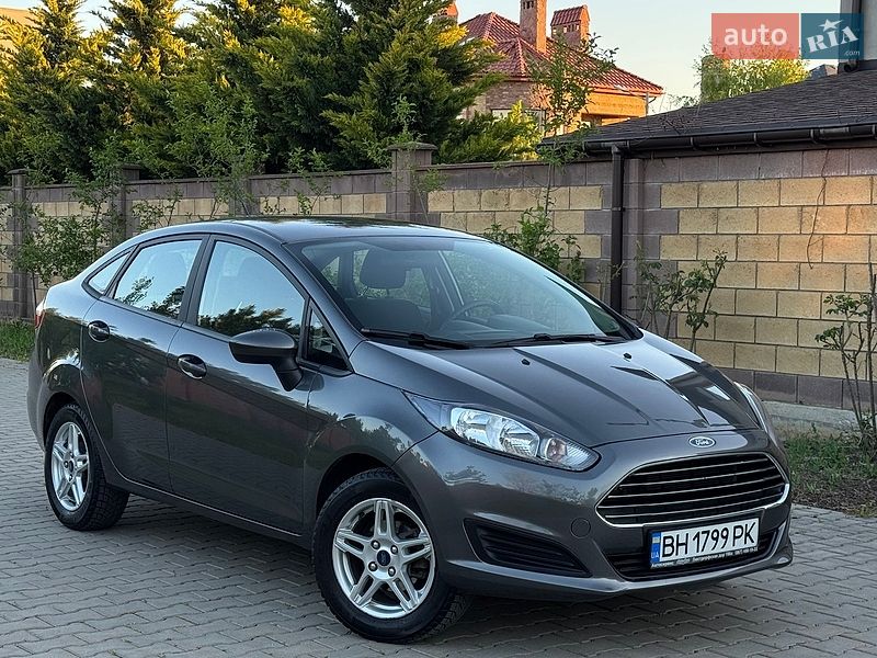 Седан Ford Fiesta 2019 в Одессе