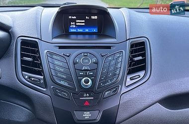 Седан Ford Fiesta 2019 в Одессе