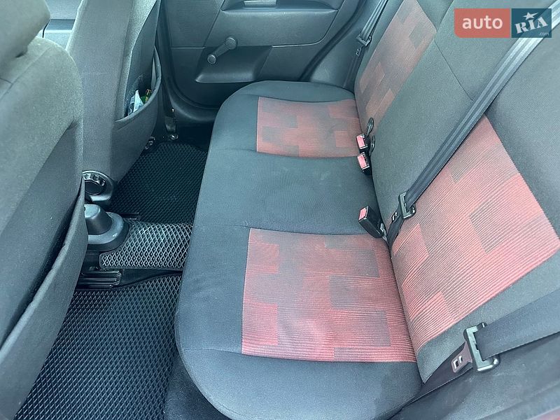 Хэтчбек Ford Fiesta 2008 в Ивано-Франковске