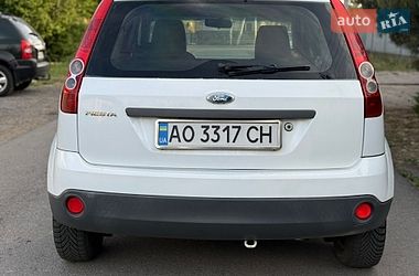 Хэтчбек Ford Fiesta 2007 в Мукачево