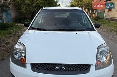 Хэтчбек Ford Fiesta 2007 в Мукачево