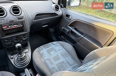 Хэтчбек Ford Fiesta 2007 в Мукачево