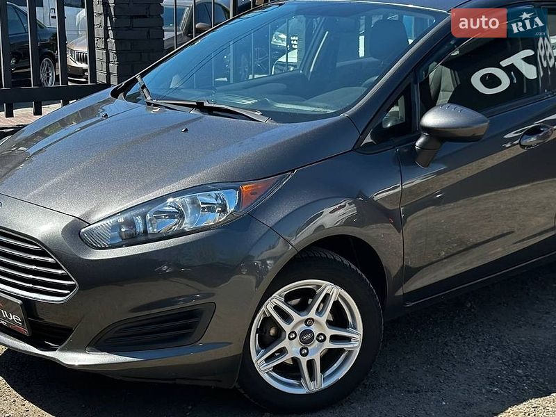 Седан Ford Fiesta 2017 в Миколаєві