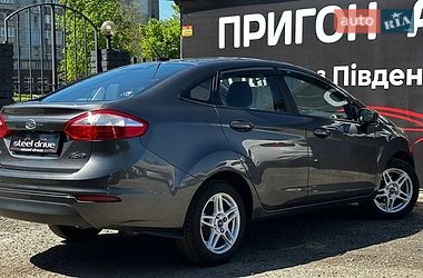 Седан Ford Fiesta 2017 в Миколаєві