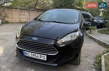 Хэтчбек Ford Fiesta 2016 в Львове