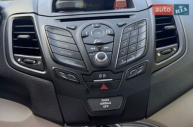 Хэтчбек Ford Fiesta 2016 в Львове