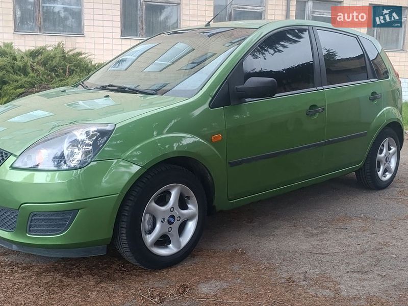 Хэтчбек Ford Fiesta 2007 в Прилуках