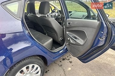 Хетчбек Ford Fiesta 2015 в Городку
