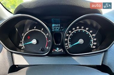 Седан Ford Fiesta 2017 в Києві
