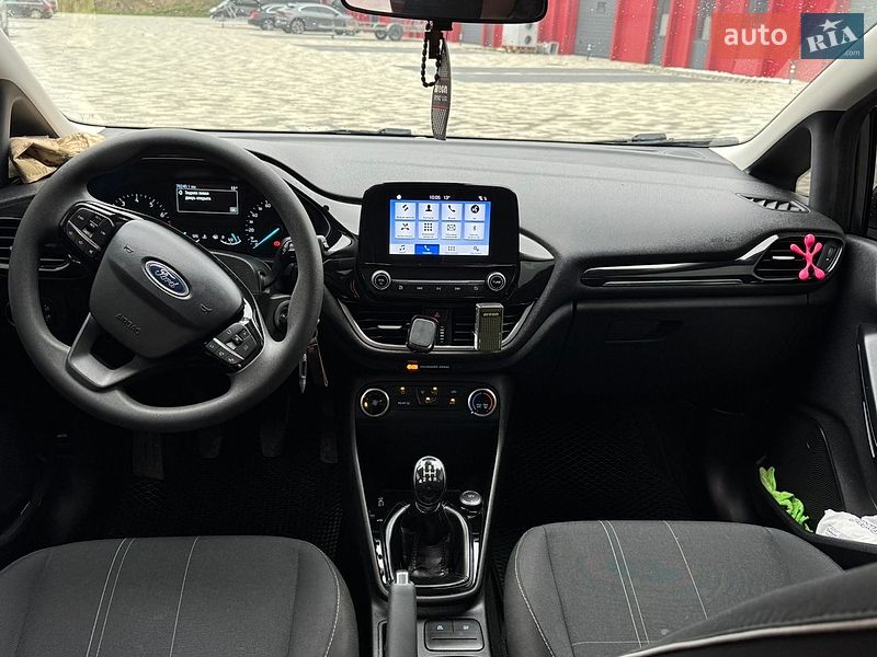 Хетчбек Ford Fiesta 2017 в Львові