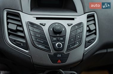 Хэтчбек Ford Fiesta 2014 в Киеве