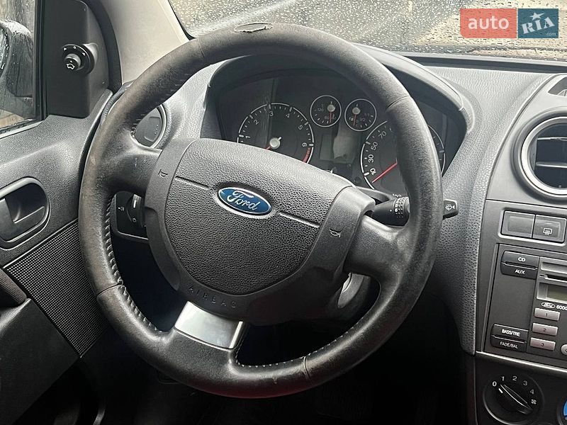 Хетчбек Ford Fiesta 2007 в Києві