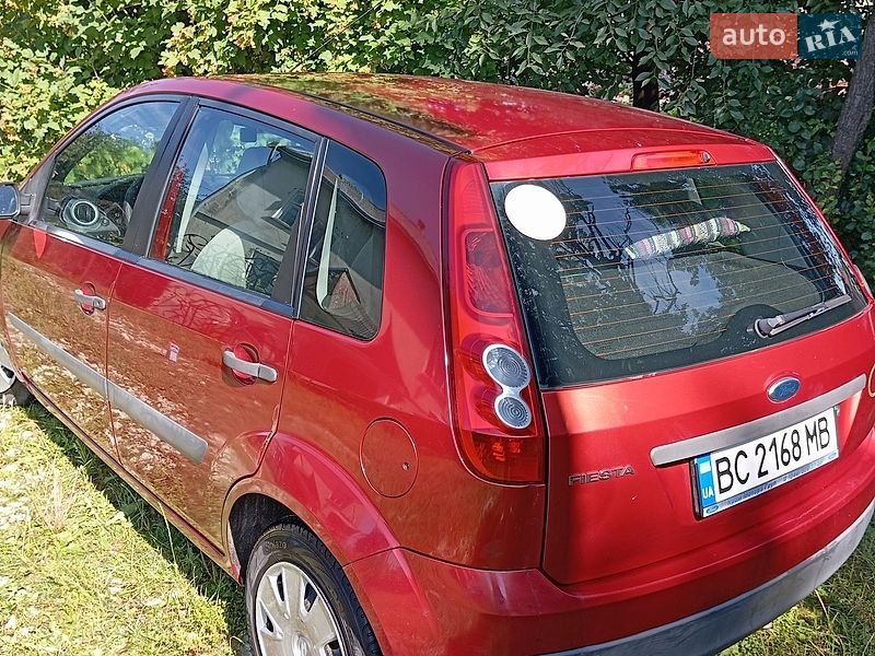 Хэтчбек Ford Fiesta 2007 в Винниках