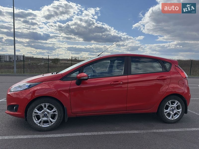 Хэтчбек Ford Fiesta 2016 в Ровно