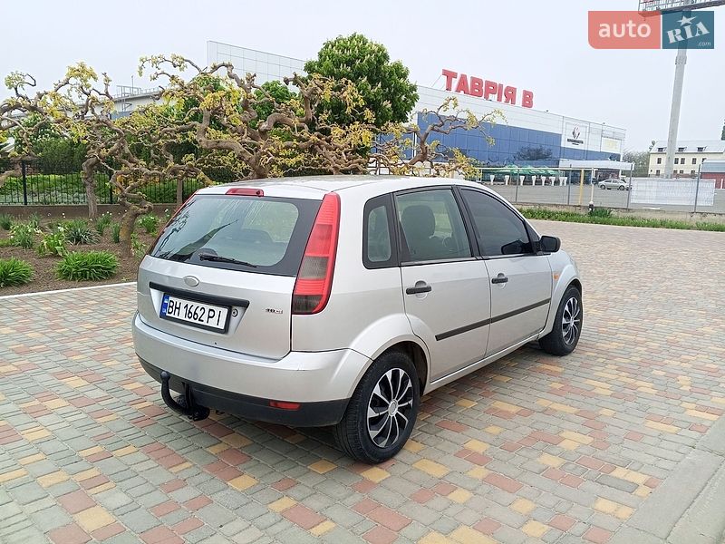 Хэтчбек Ford Fiesta 2002 в Белгороде-Днестровском
