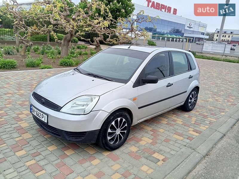 Хэтчбек Ford Fiesta 2002 в Белгороде-Днестровском