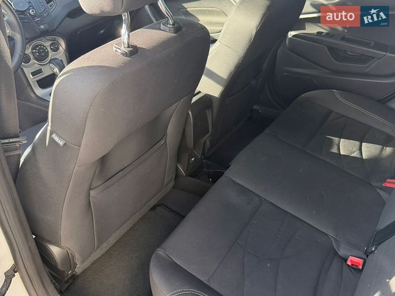 Седан Ford Fiesta 2017 в Днепре