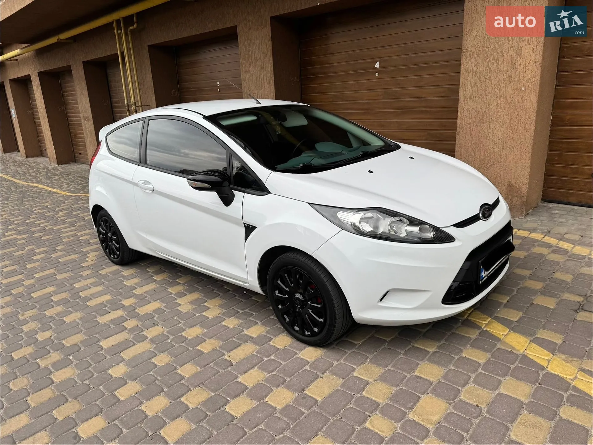 2010 Ford Fiesta - мініатюра 3