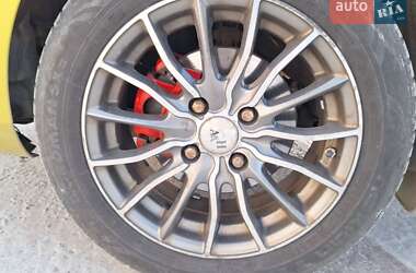 Хетчбек Ford Fiesta 2013 в Києві