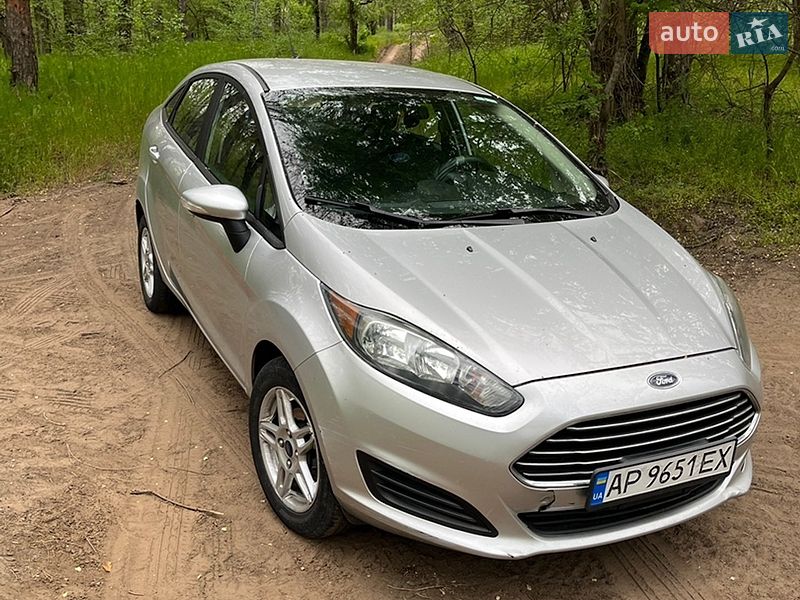 Седан Ford Fiesta 2018 в Запорожье