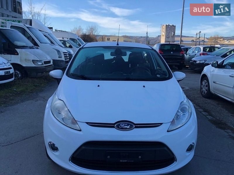 Хетчбек Ford Fiesta 2012 в Стрию