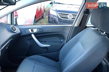 Хетчбек Ford Fiesta 2012 в Стрию
