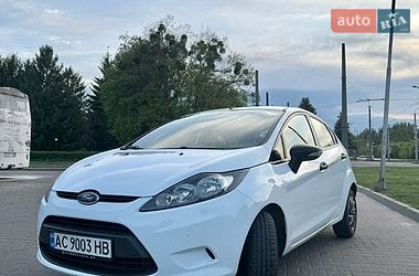 Хэтчбек Ford Fiesta 2010 в Луцке
