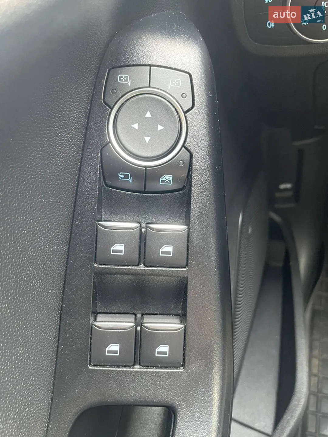 2017 Ford Fiesta - мініатюра 24