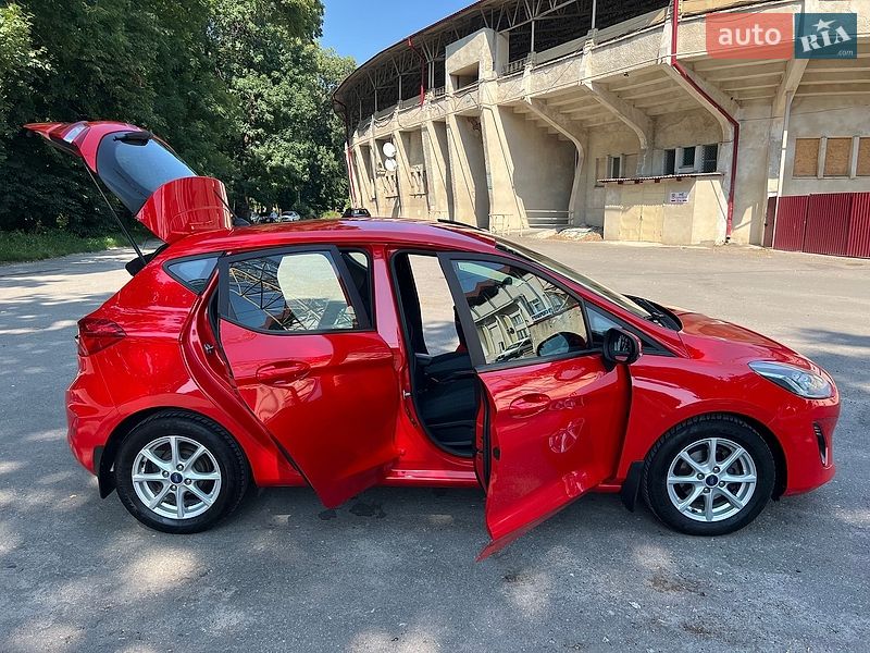Хэтчбек Ford Fiesta 2017 в Тернополе
