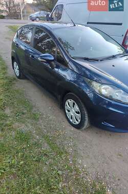 Хэтчбек Ford Fiesta 2012 в Карловке