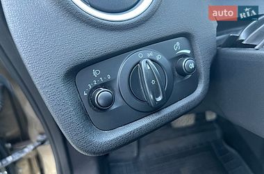 Хетчбек Ford Fiesta 2013 в Дніпрі