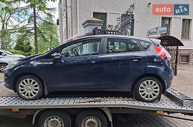 Хэтчбек Ford Fiesta 2015 в Киеве