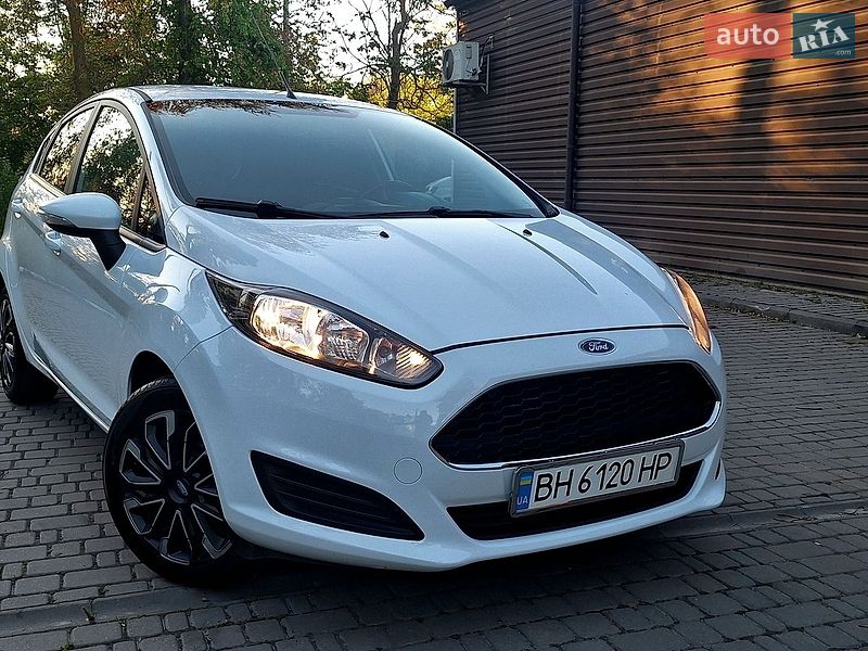 Хетчбек Ford Fiesta 2016 в Одесі