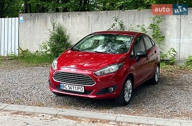 Седан Ford Fiesta 2013 в Львове