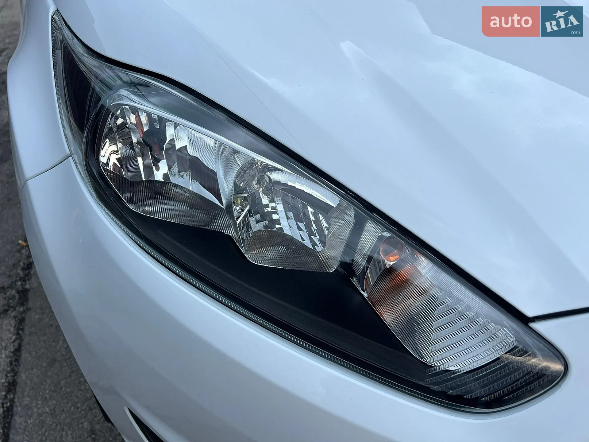2015 Ford Fiesta - мініатюра 12