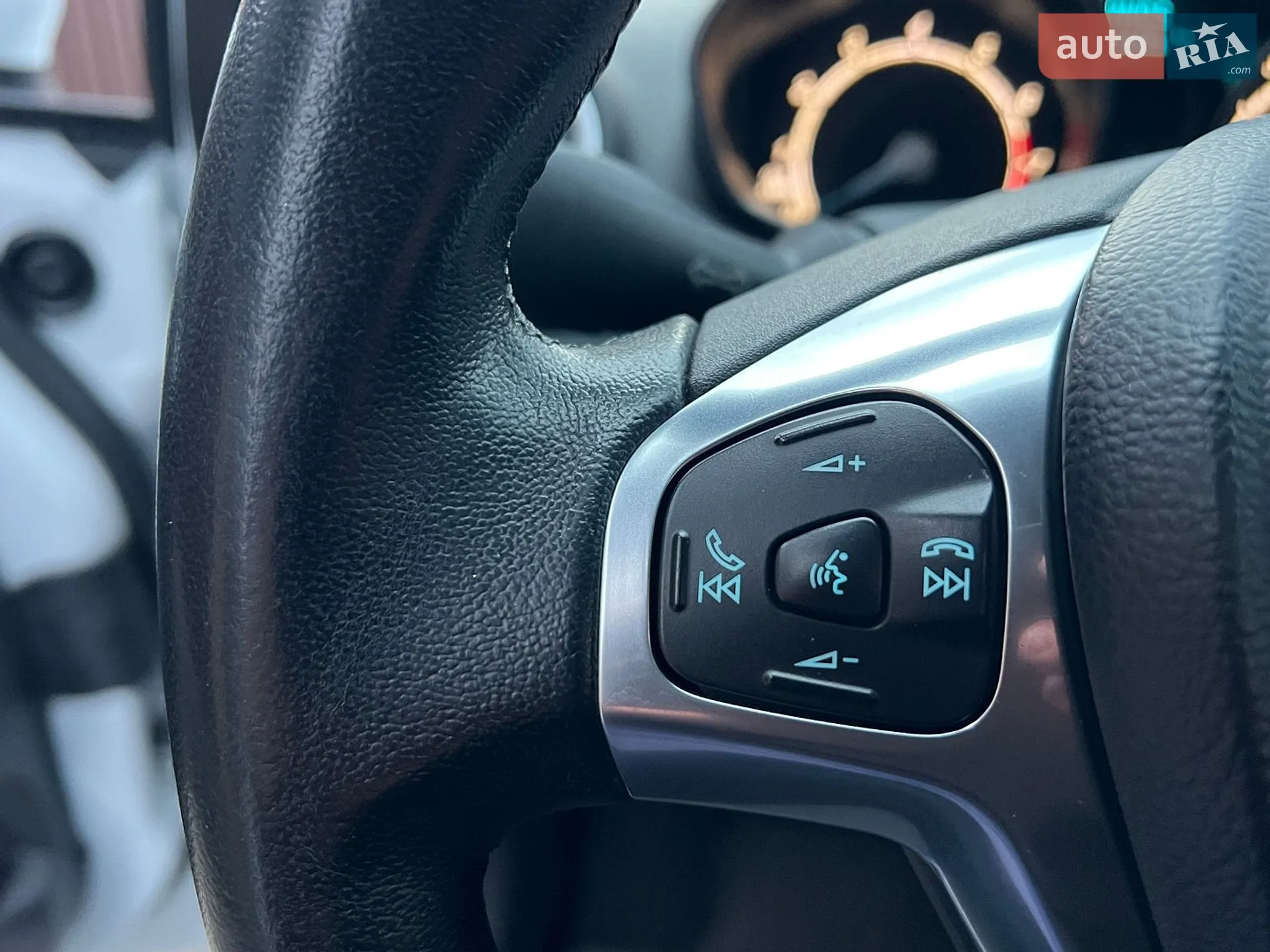 2015 Ford Fiesta - мініатюра 28