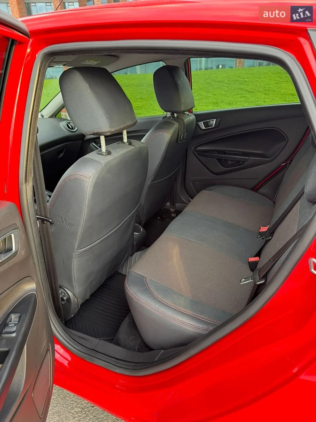 2014 Ford Fiesta - мініатюра 12