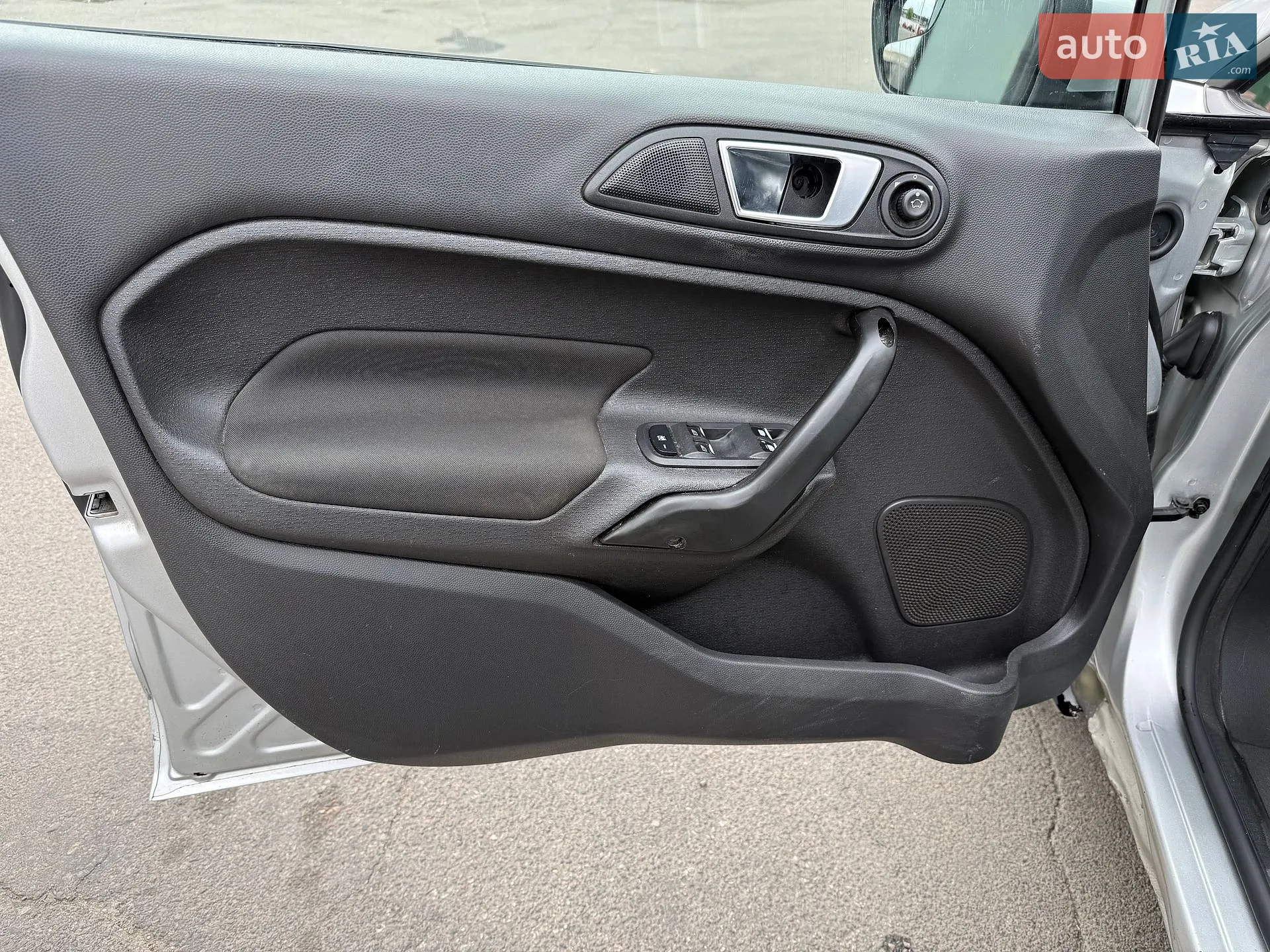 2015 Ford Fiesta - мініатюра 9