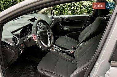 Седан Ford Fiesta 2017 в Києві