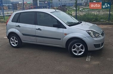 Хэтчбек Ford Fiesta 2006 в Киеве