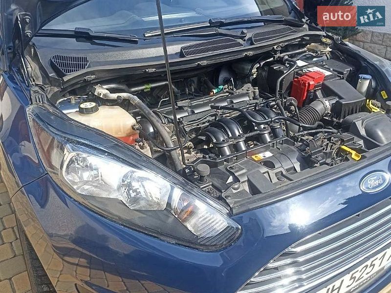 Хэтчбек Ford Fiesta 2015 в Одессе