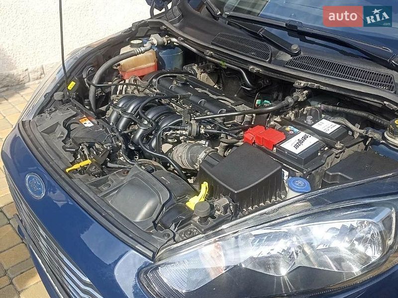 Хэтчбек Ford Fiesta 2015 в Одессе