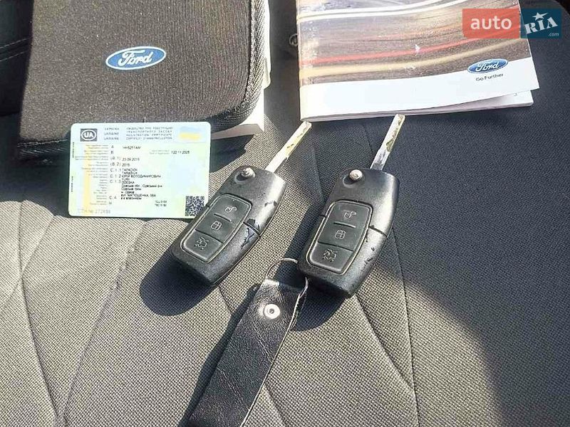 Хэтчбек Ford Fiesta 2015 в Одессе
