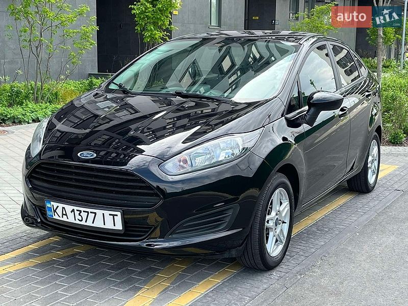 Седан Ford Fiesta 2018 в Києві