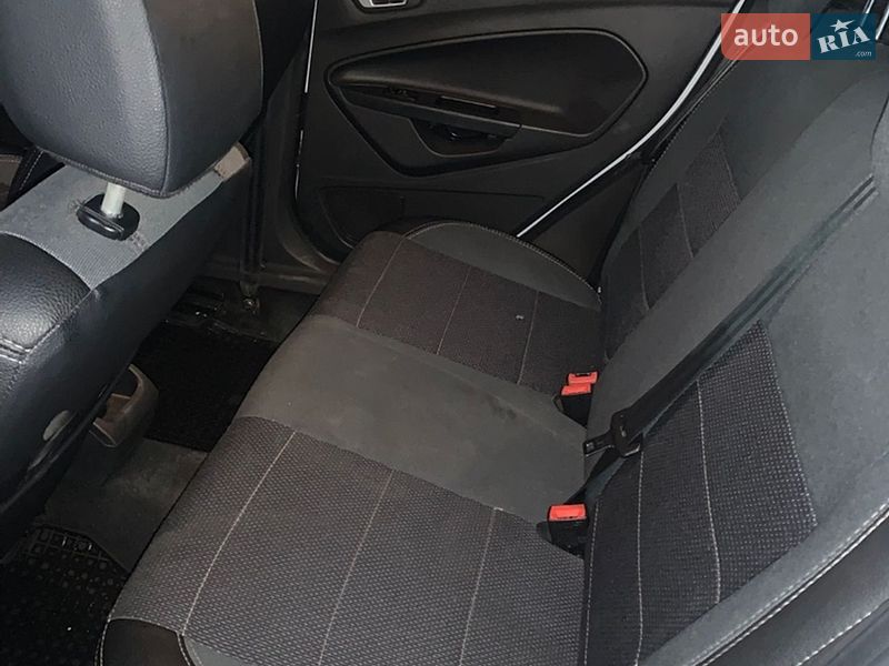 Хетчбек Ford Fiesta 2014 в Запоріжжі фото 9 Хетчбек Ford Fiesta 2014 в Запоріжжі